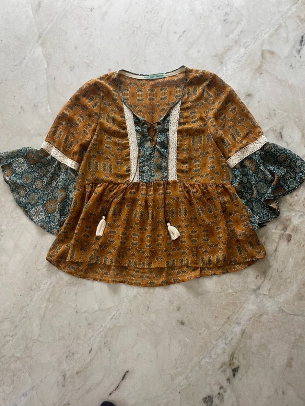 Maurices Women's Blue and Yellow Blouse